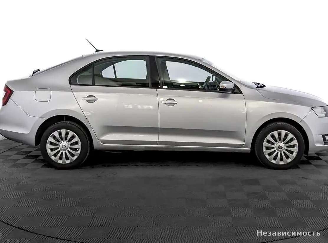 Skoda Rapid 2018 с пробегом — фото 4