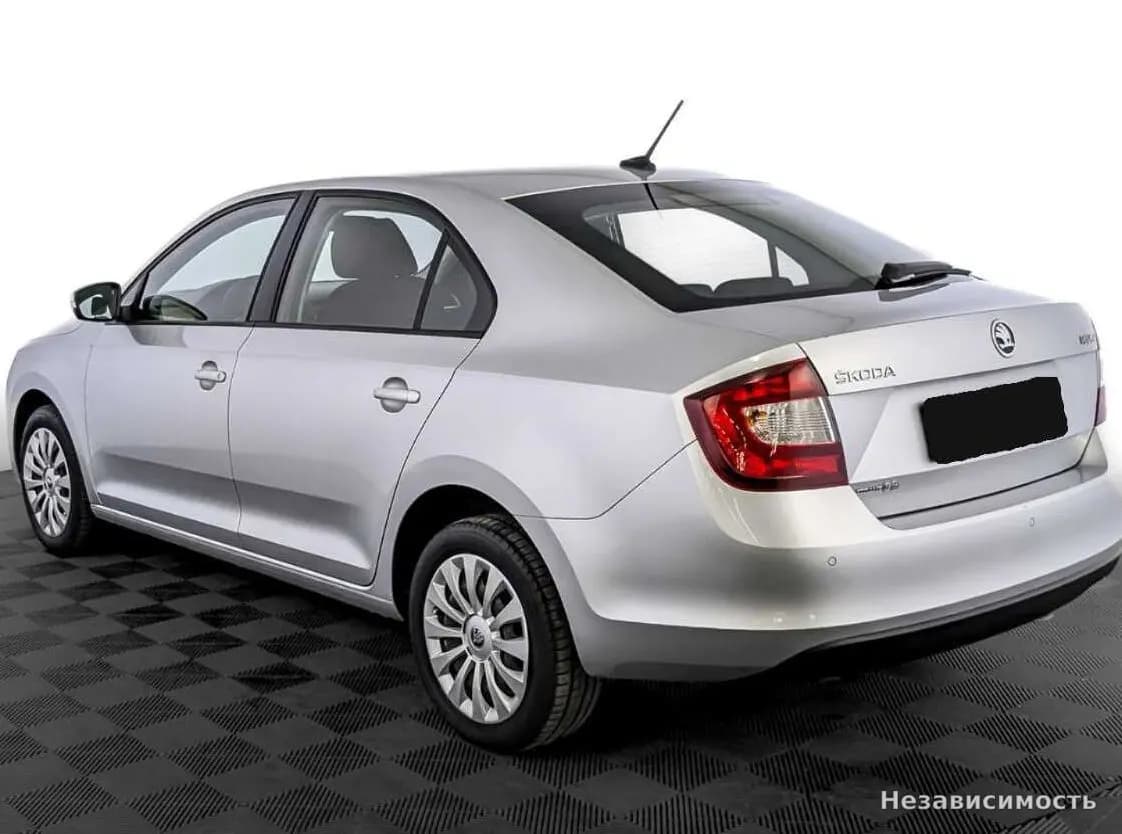 Skoda Rapid 2018 с пробегом — фото 7