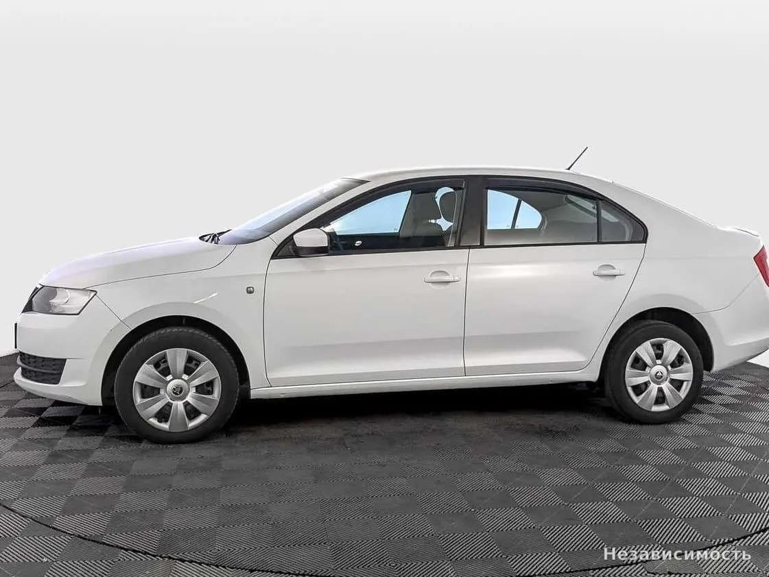 Skoda Rapid 2015 с пробегом — фото 8