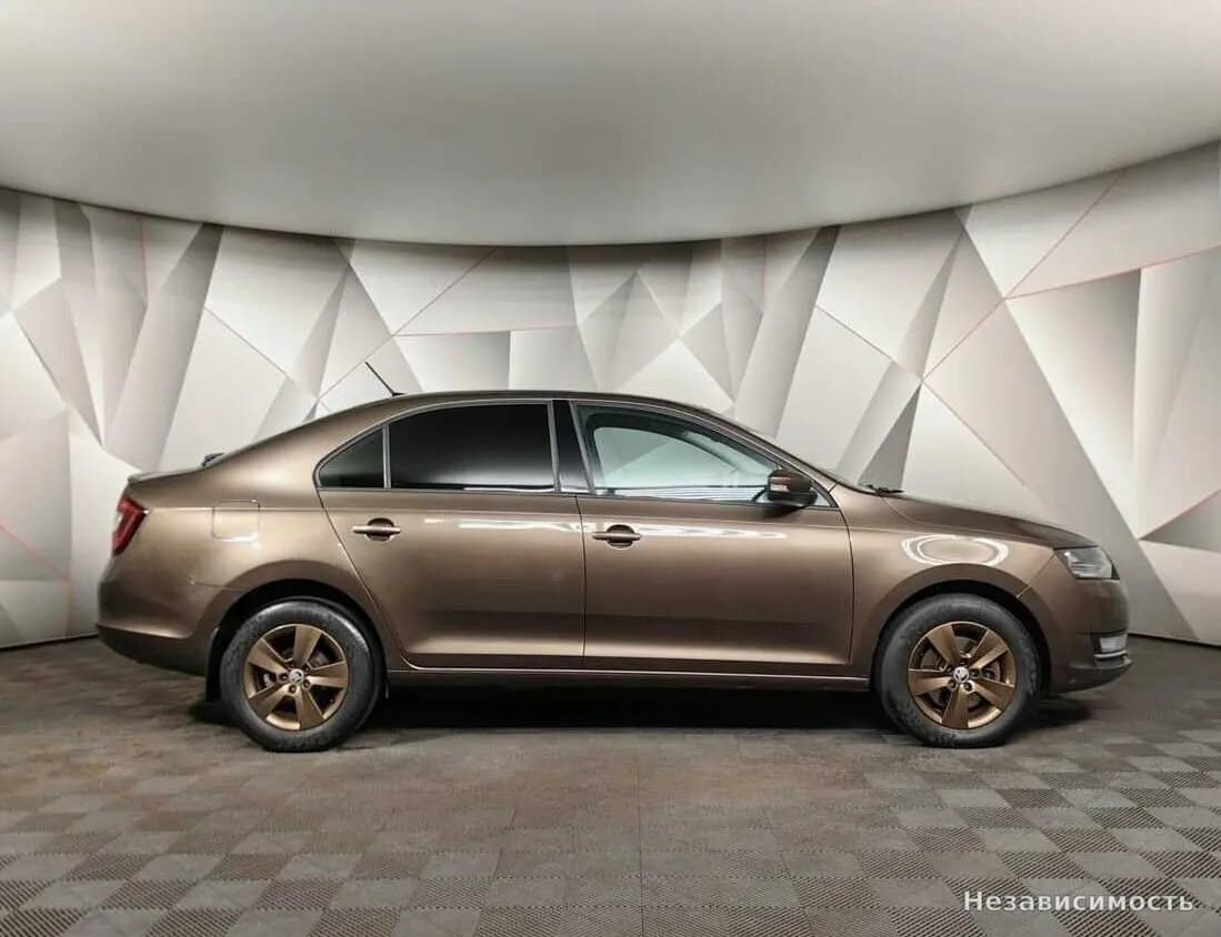 Skoda Rapid 2018 с пробегом — фото 6