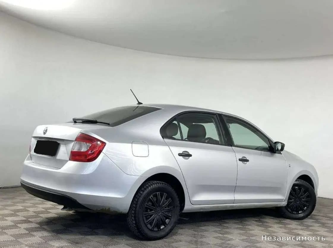 Skoda Rapid 2016 с пробегом — фото 5