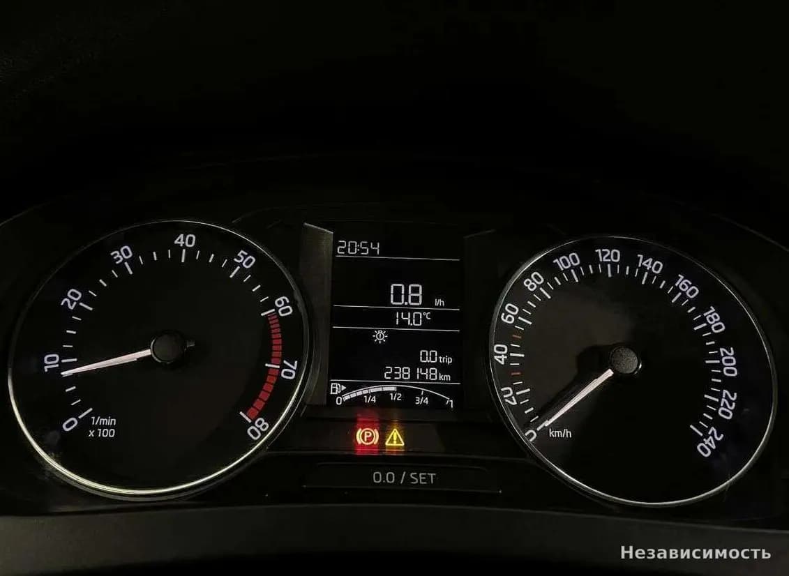 Skoda Rapid 2016 с пробегом — фото 10