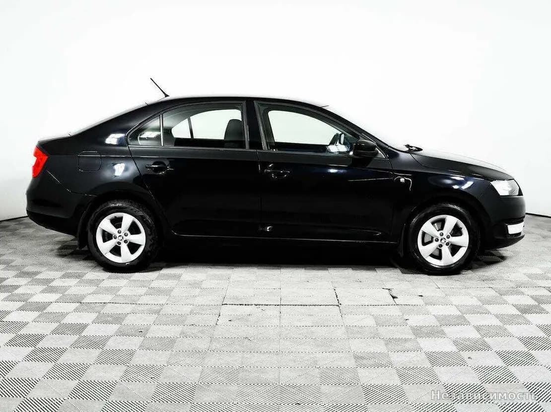 Skoda Rapid 2014 с пробегом — фото 4