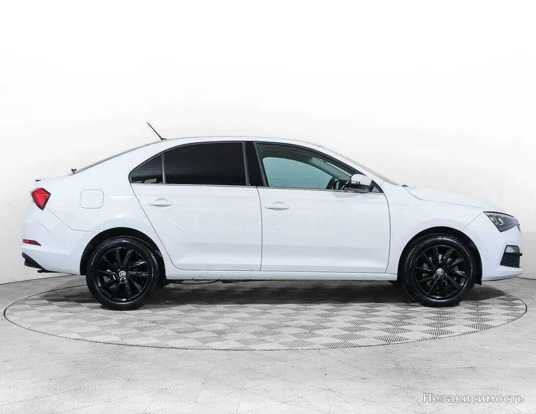 Skoda Rapid 2022 с пробегом — фото 4
