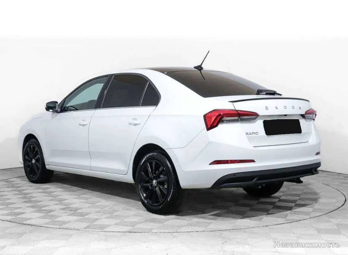Skoda Rapid 2022 с пробегом — фото 7