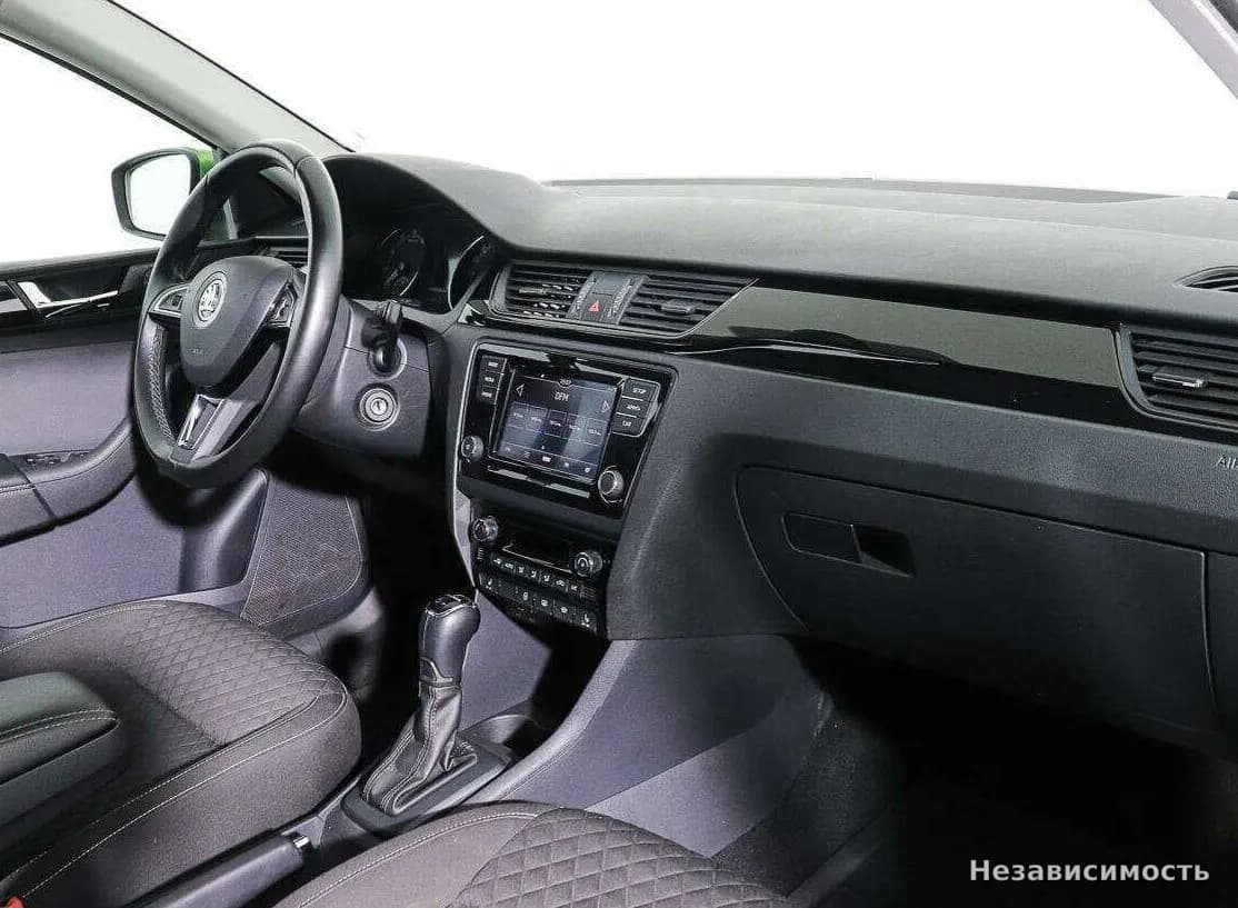 Skoda Rapid 2017 с пробегом — фото 8