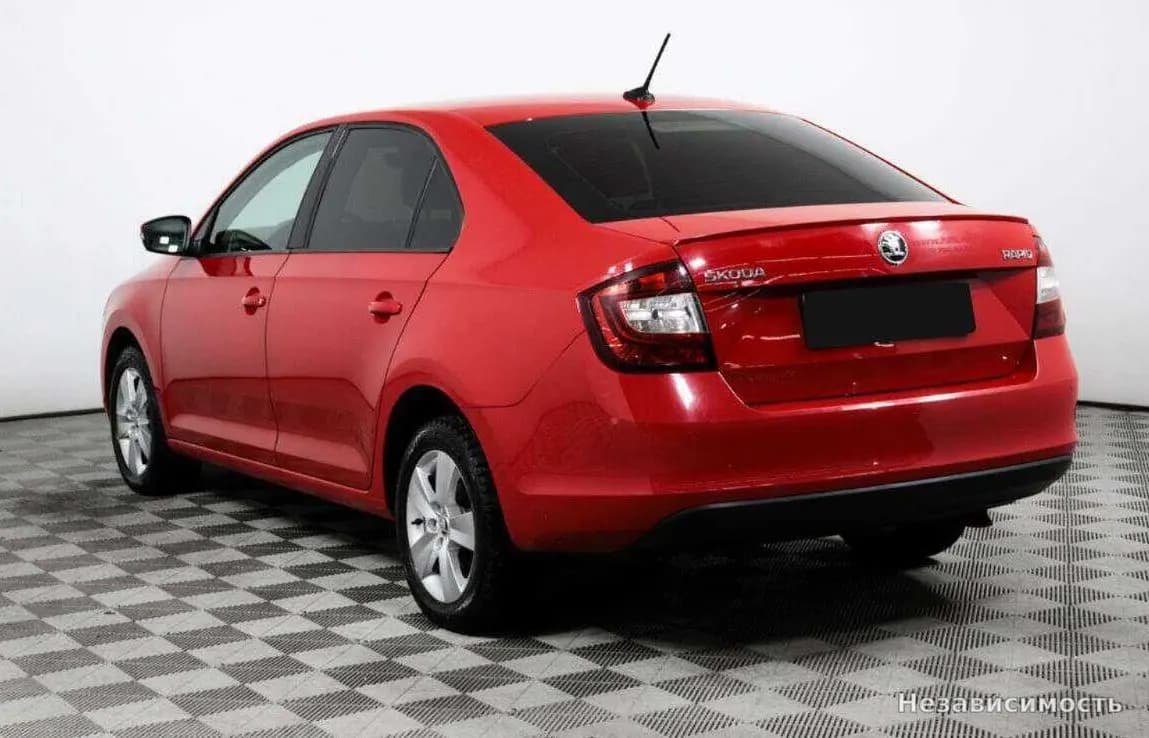 Skoda Rapid 2018 с пробегом — фото 7