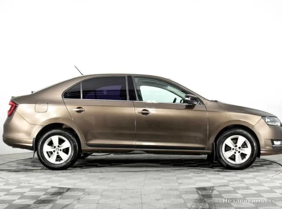 Skoda Rapid 2017 с пробегом — фото 4
