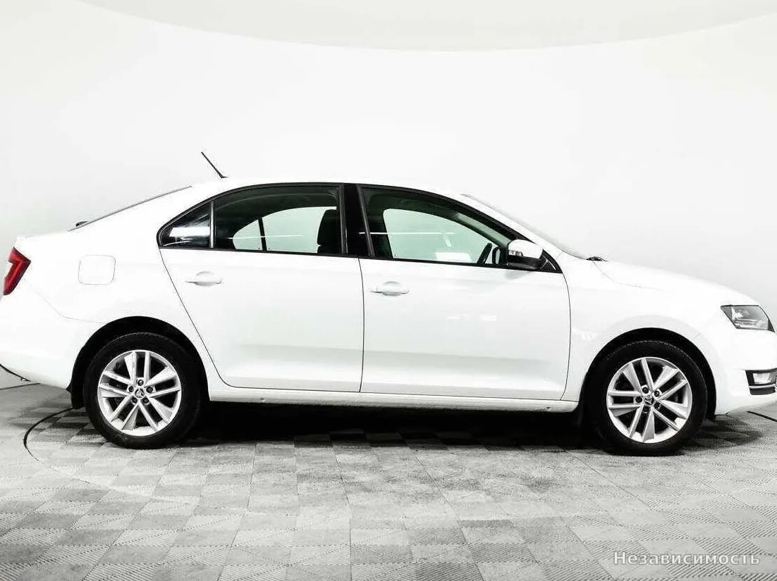 Skoda Rapid 2018 с пробегом — фото 4