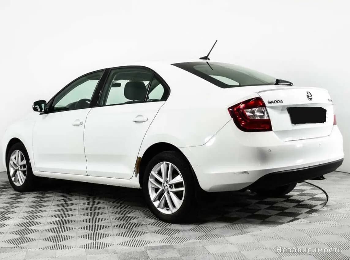 Skoda Rapid 2018 с пробегом — фото 7