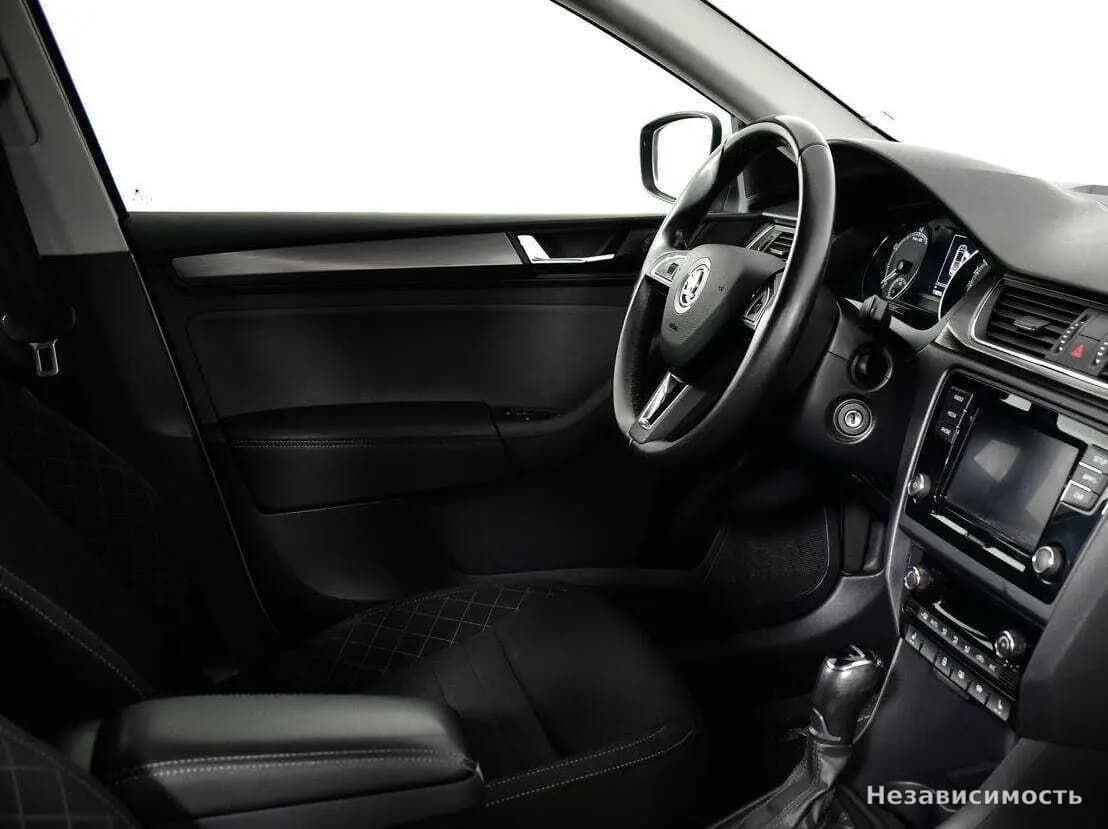 Skoda Rapid 2018 с пробегом — фото 9