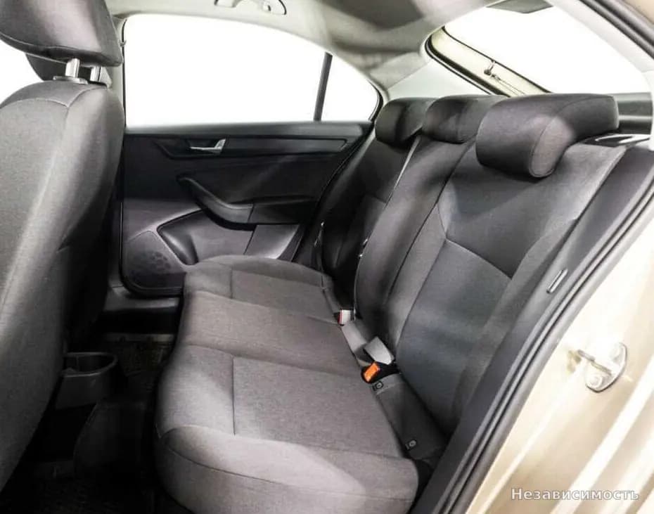 Skoda Rapid 2019 с пробегом — фото 10