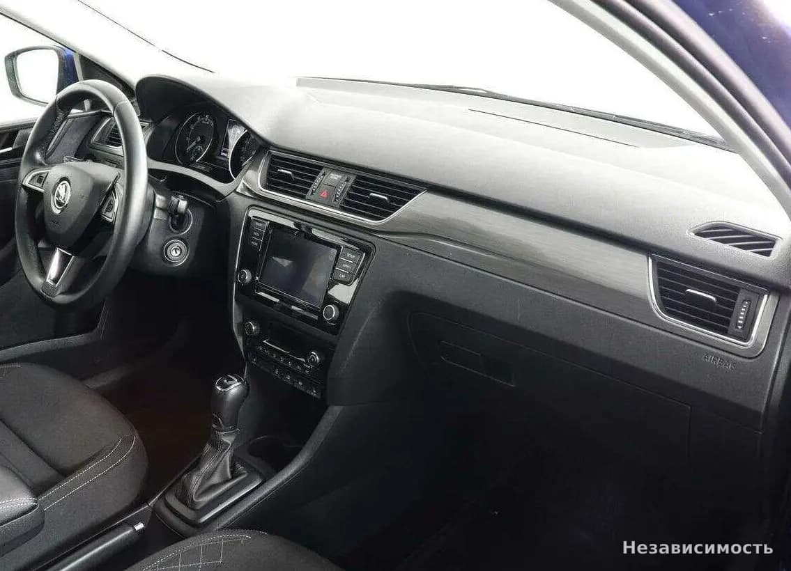 Skoda Rapid 2018 с пробегом — фото 10