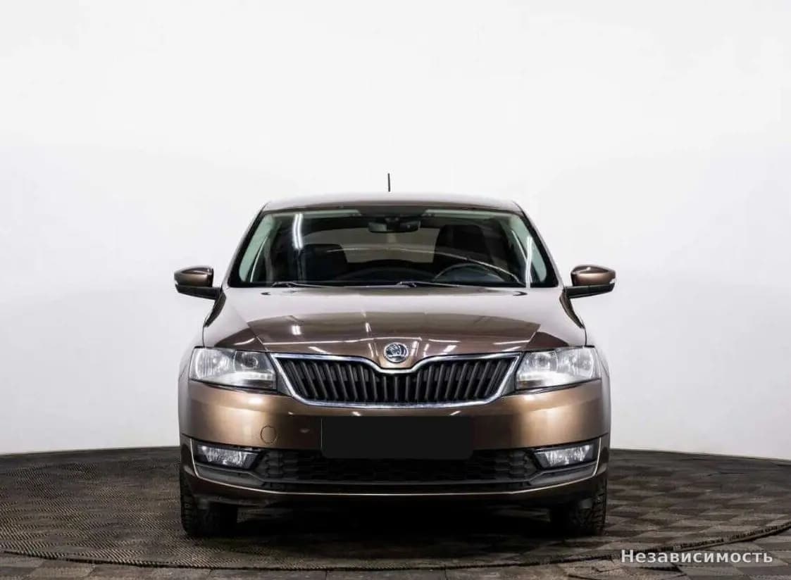 Skoda Rapid 2018 с пробегом — фото 2