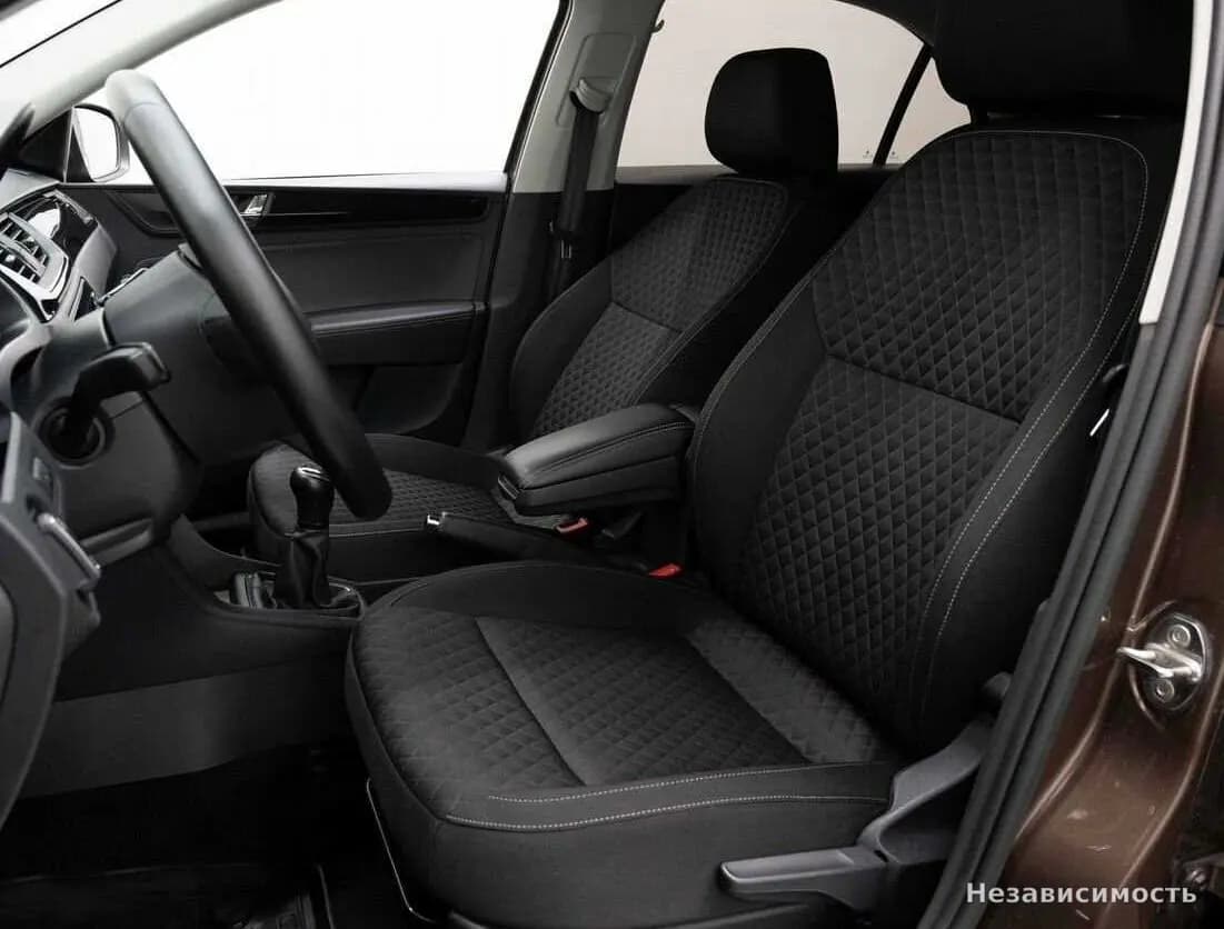 Skoda Rapid 2018 с пробегом — фото 10