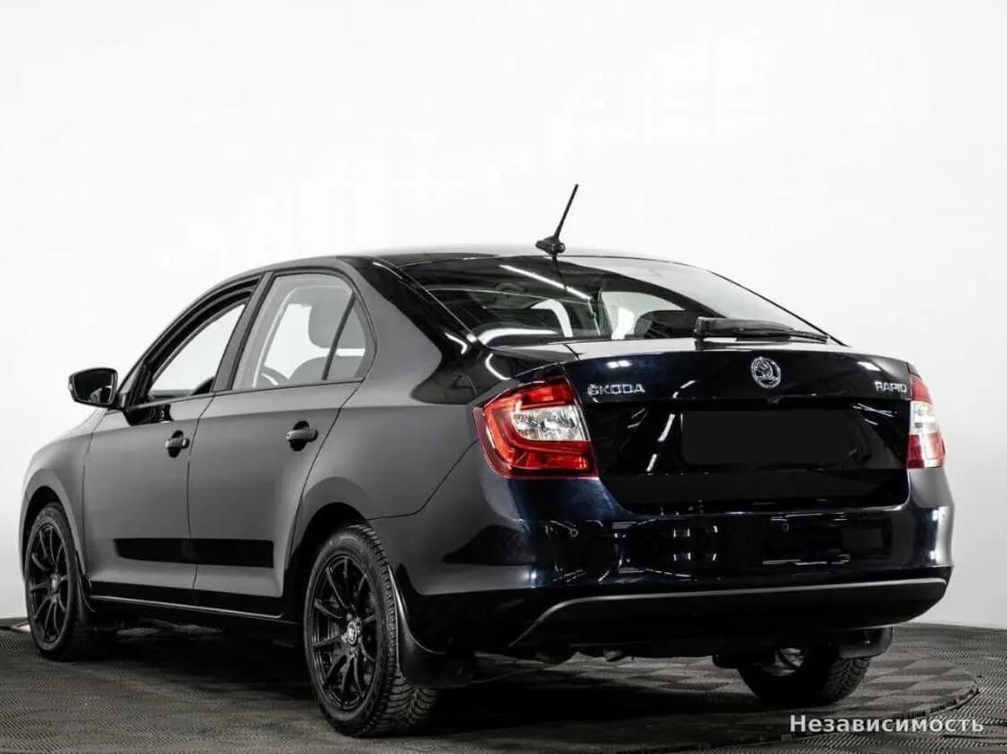 Skoda Rapid 2018 с пробегом — фото 5