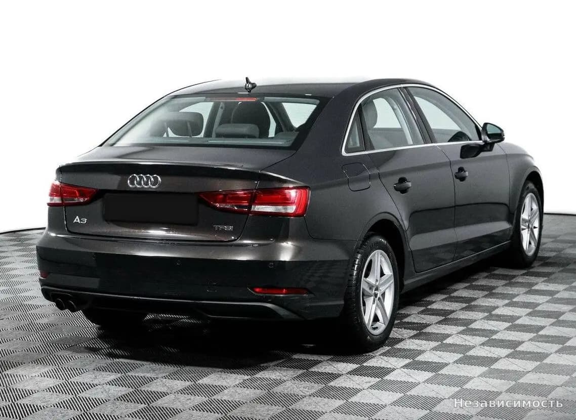 Audi A3 2017 с пробегом — фото 5