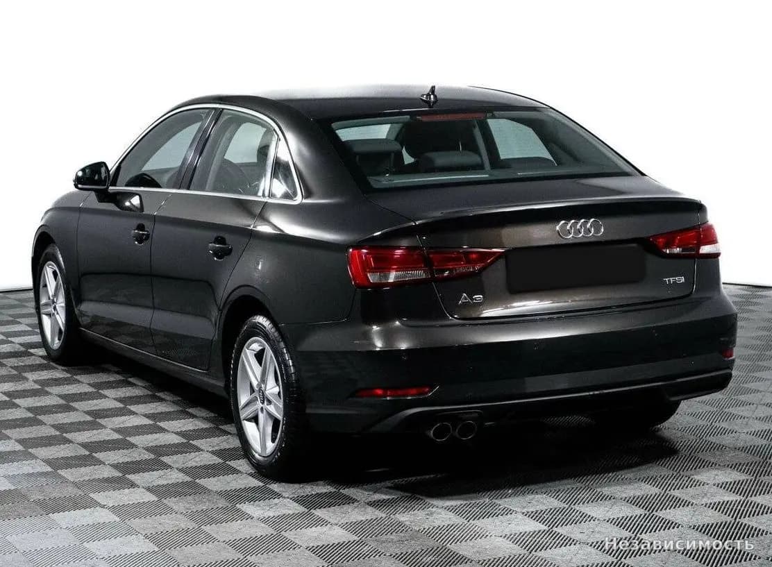 Audi A3 2017 с пробегом — фото 7
