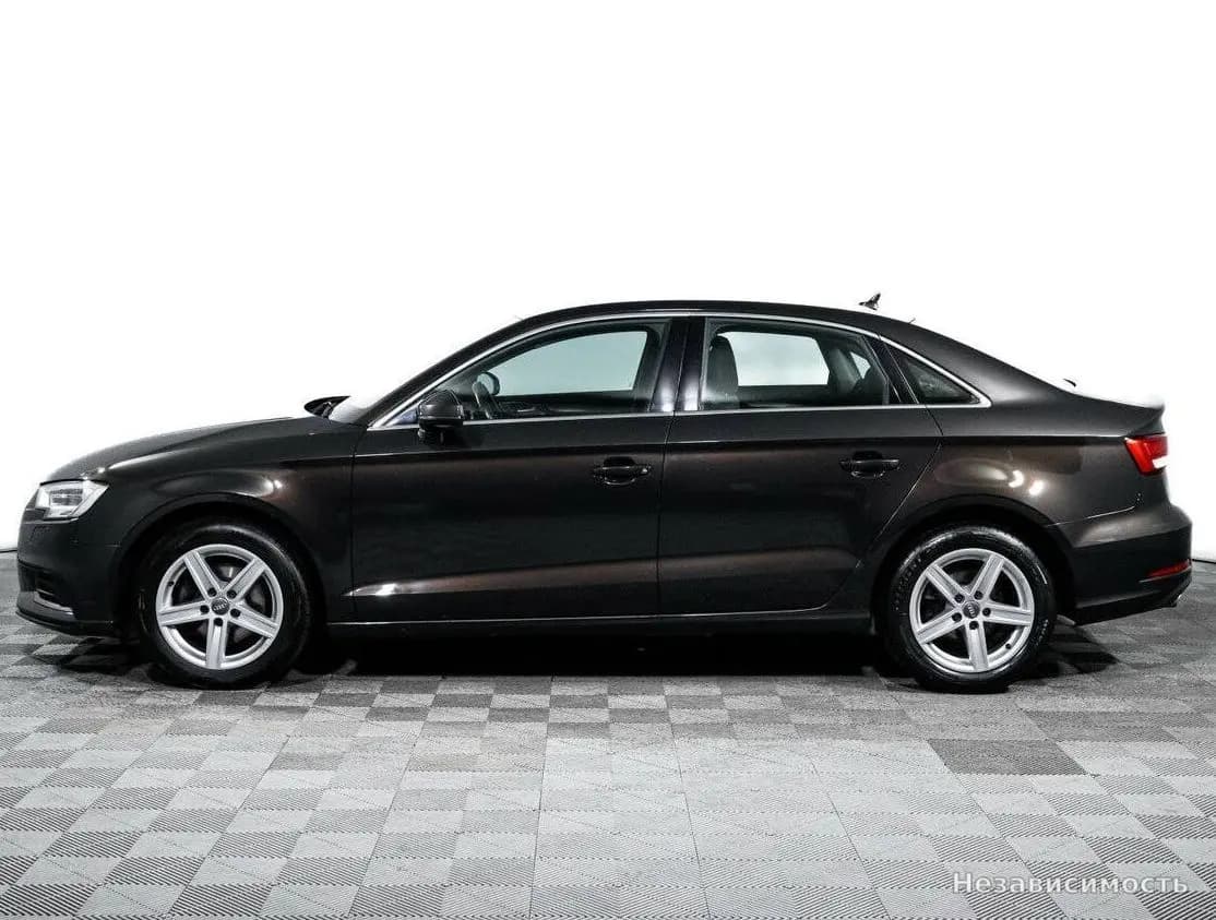 Audi A3 2017 с пробегом — фото 8