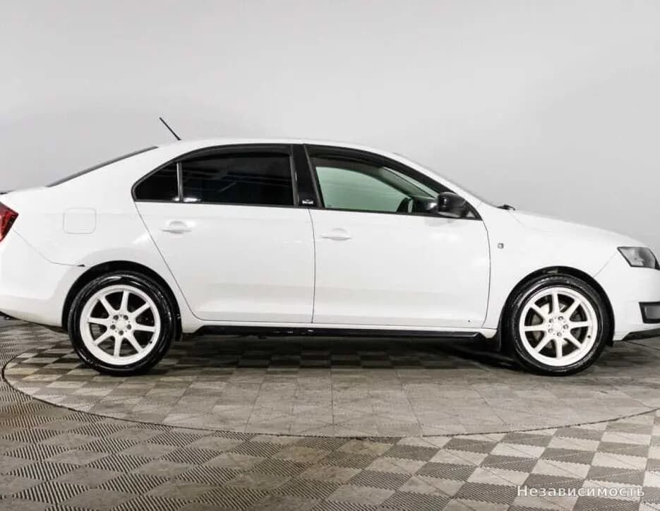 Skoda Rapid 2016 с пробегом — фото 4