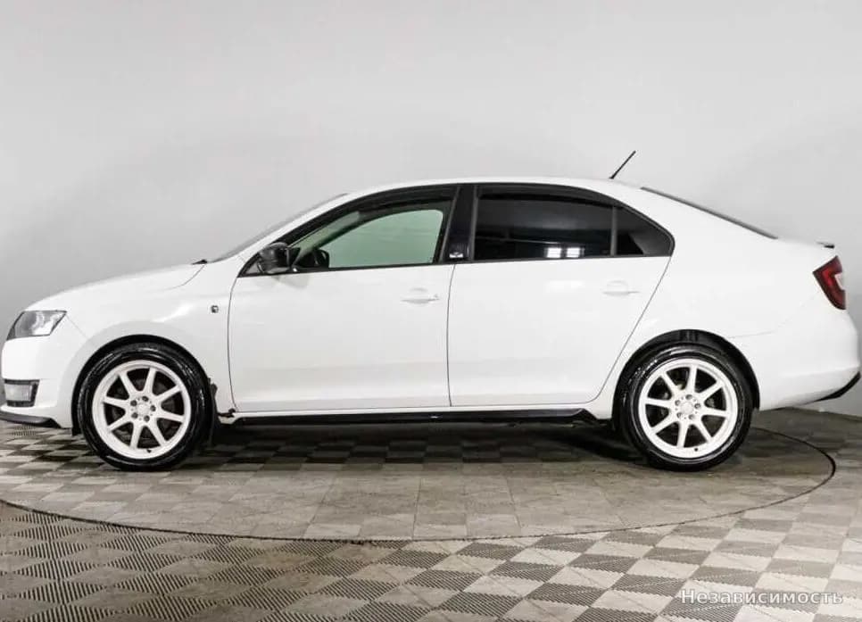 Skoda Rapid 2016 с пробегом — фото 8