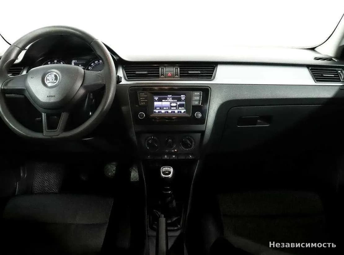 Skoda Rapid 2017 с пробегом — фото 10