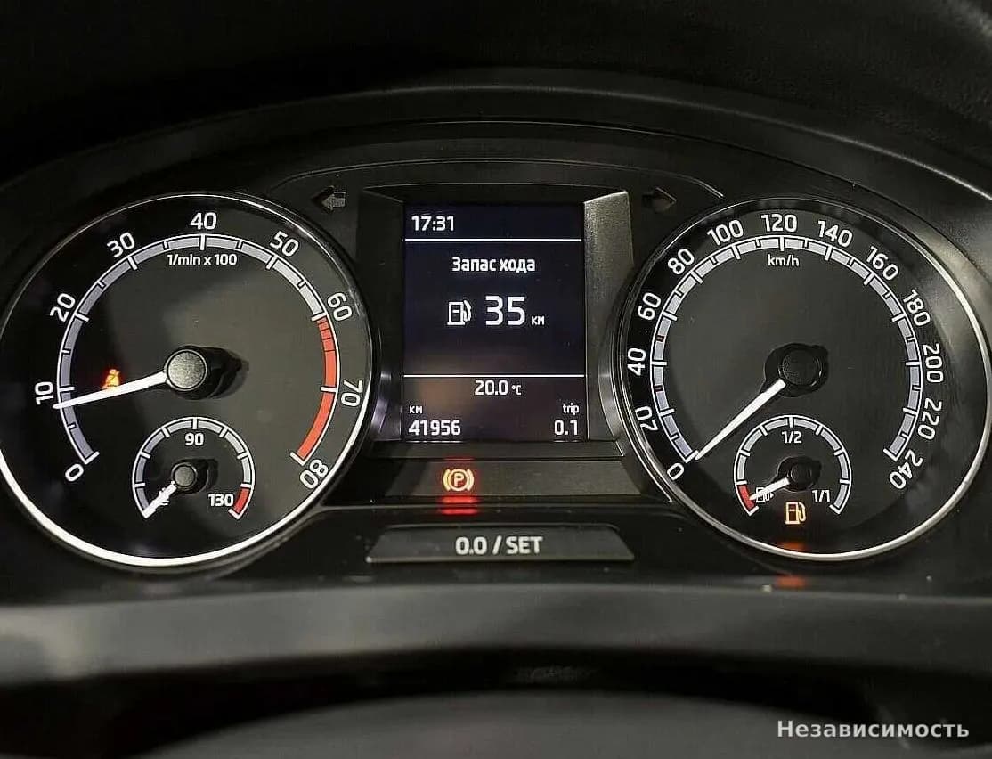 Skoda Rapid 2019 с пробегом — фото 10