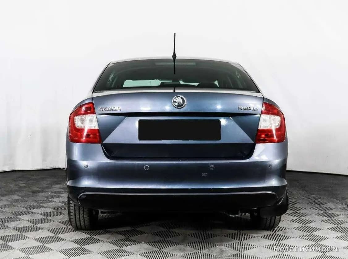 Skoda Rapid 2014 с пробегом — фото 5