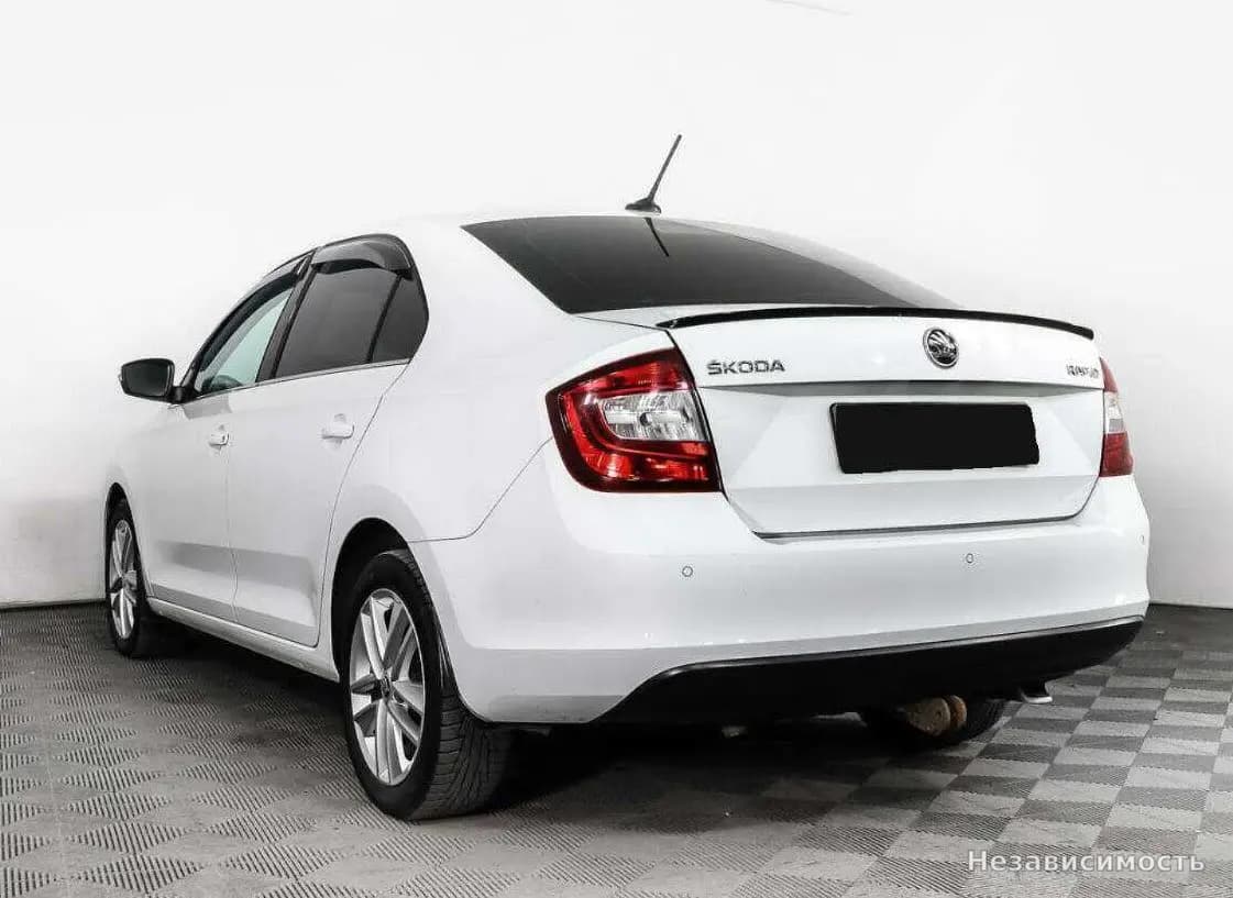 Skoda Rapid 2017 с пробегом — фото 5