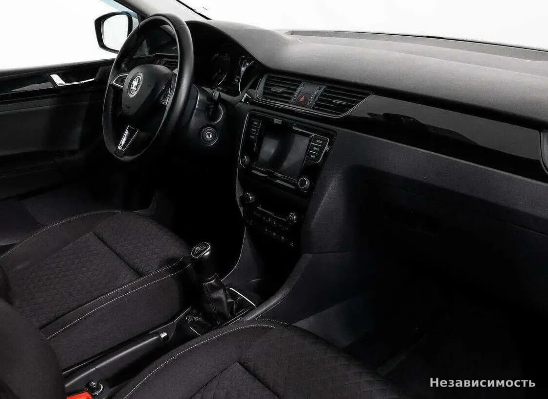 Skoda Rapid 2017 с пробегом — фото 8