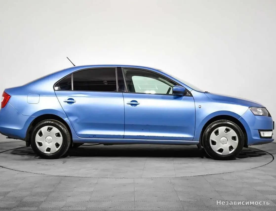 Skoda Rapid 2014 с пробегом — фото 4
