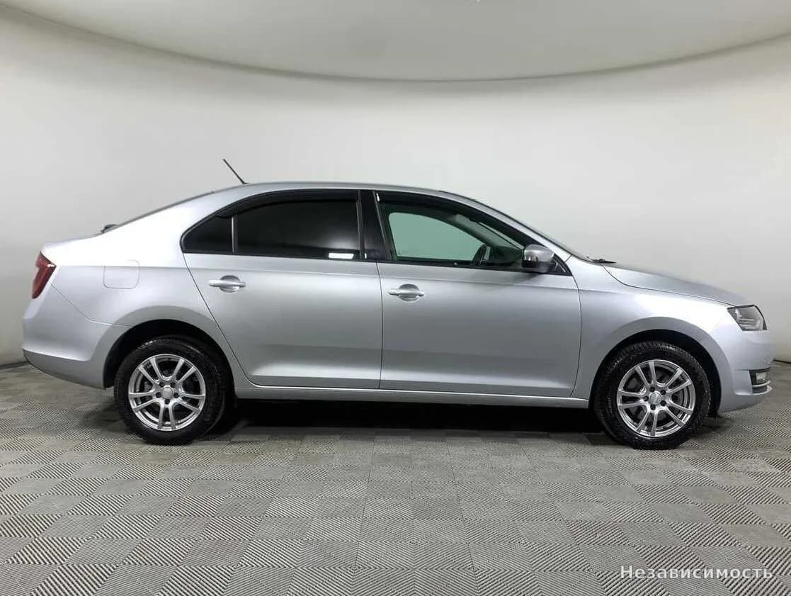 Skoda Rapid 2019 с пробегом — фото 4