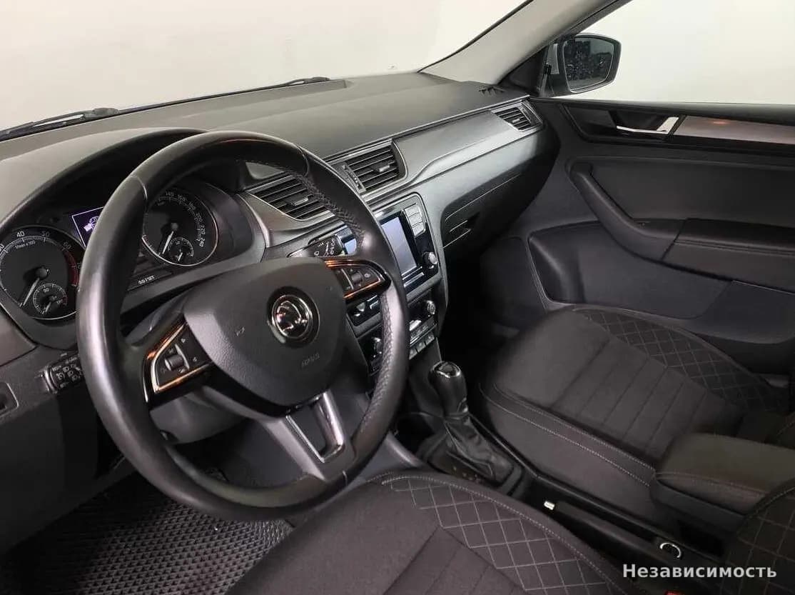 Skoda Rapid 2019 с пробегом — фото 10
