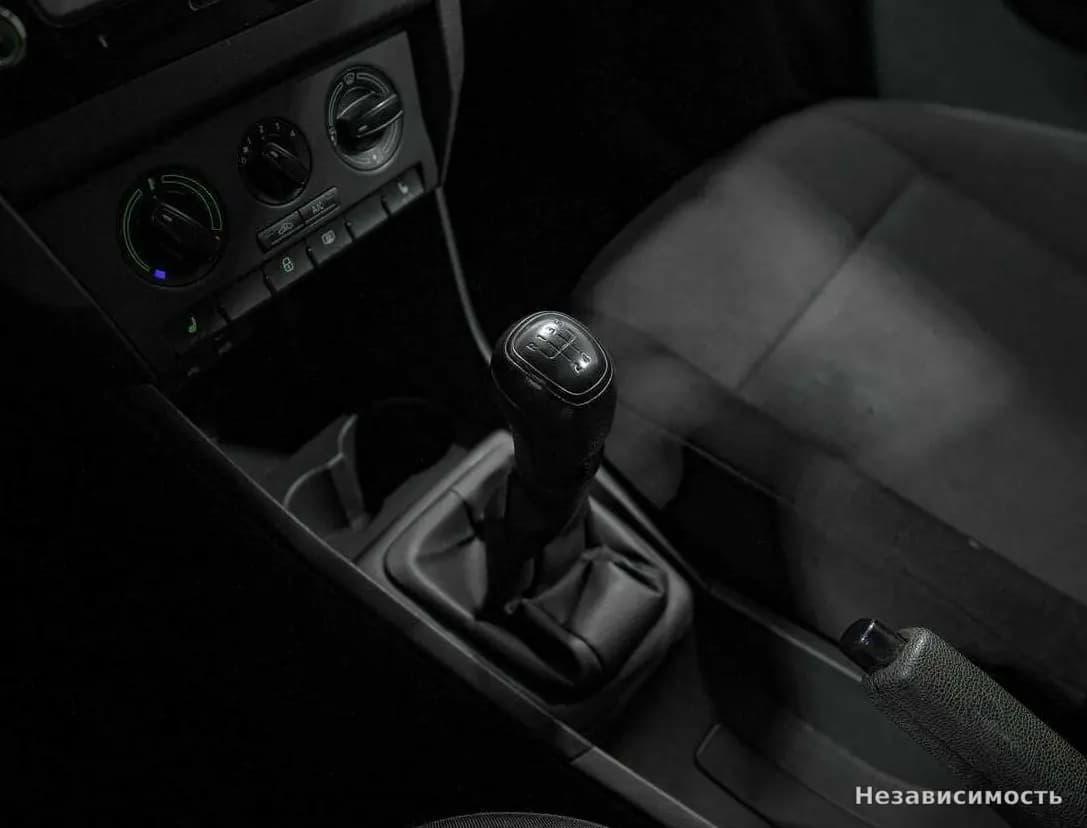 Skoda Rapid 2016 с пробегом — фото 10