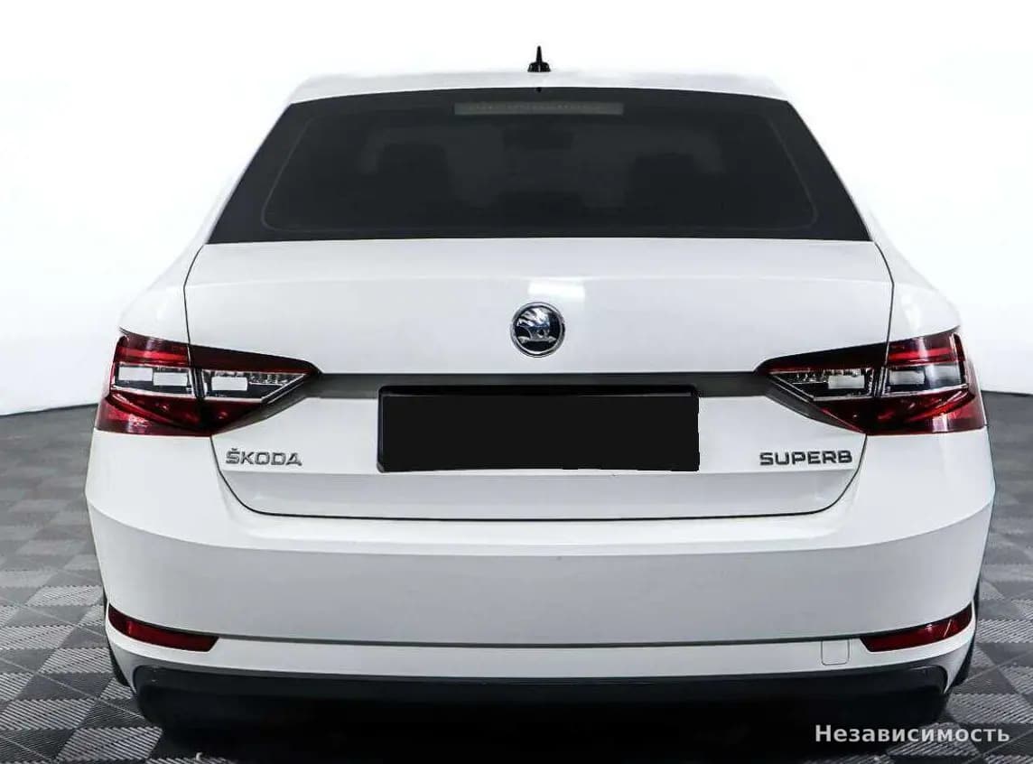 Skoda Superb 2017 с пробегом — фото 5