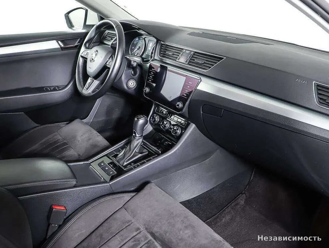 Skoda Superb 2017 с пробегом — фото 8