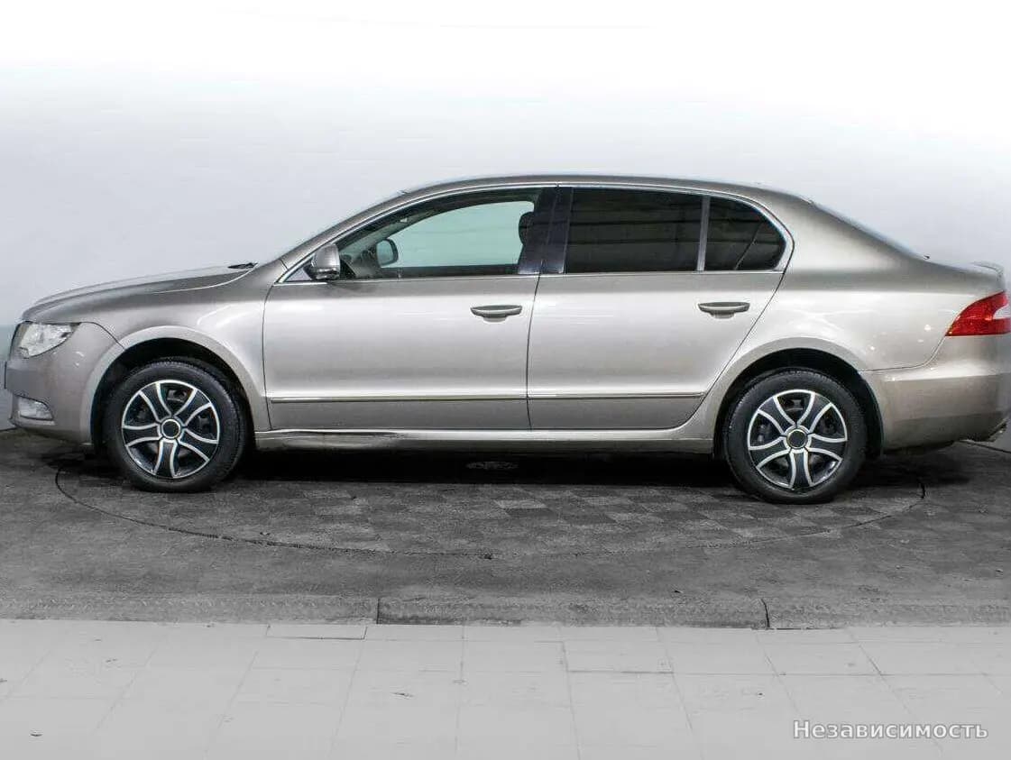 Skoda Superb 2013 с пробегом — фото 8