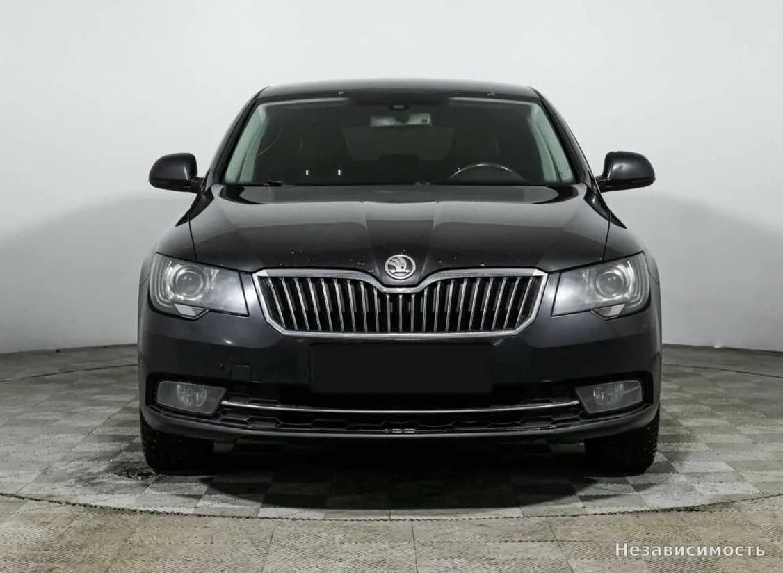 Skoda Superb 2013 с пробегом — фото 2