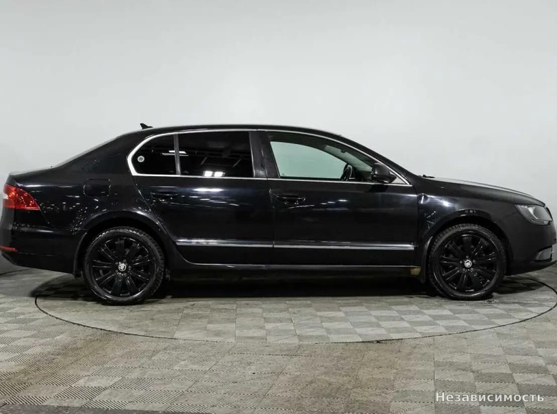 Skoda Superb 2013 с пробегом — фото 4