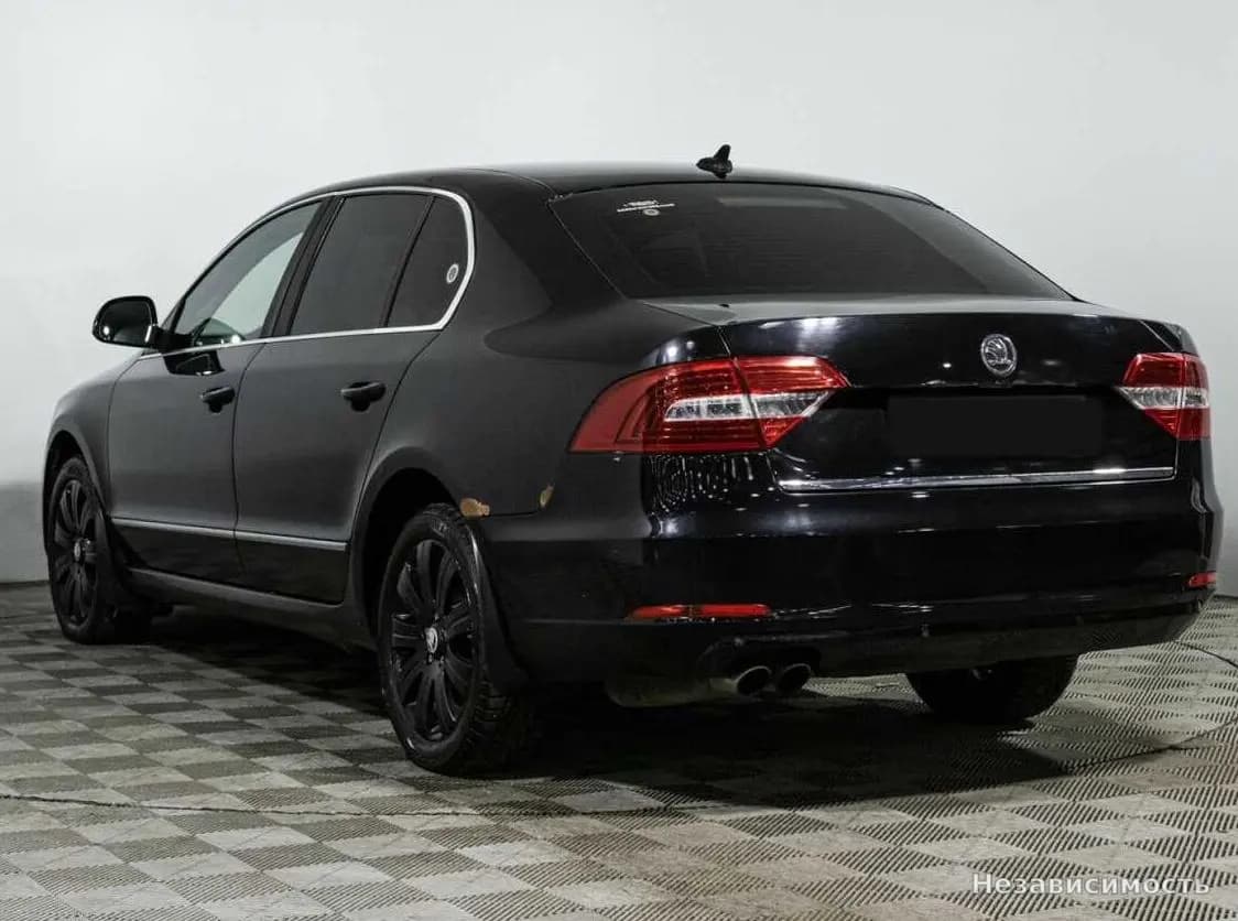 Skoda Superb 2013 с пробегом — фото 7