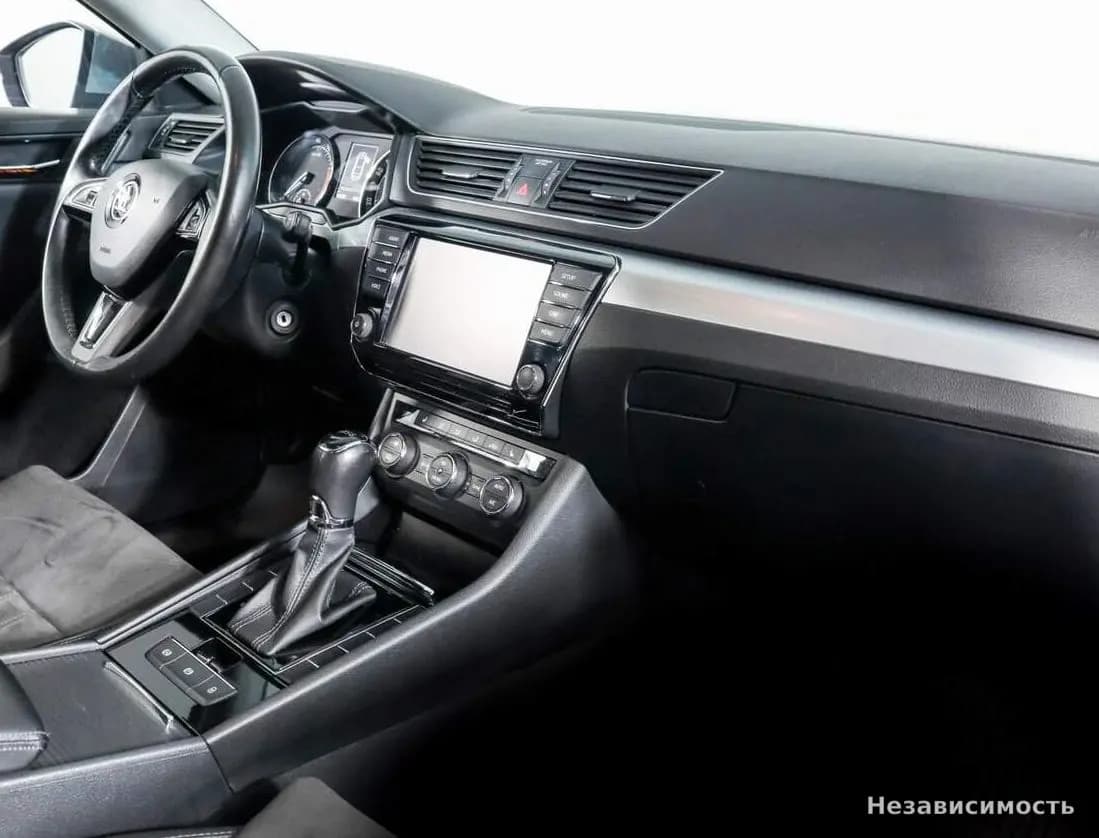 Skoda Superb 2017 с пробегом — фото 6