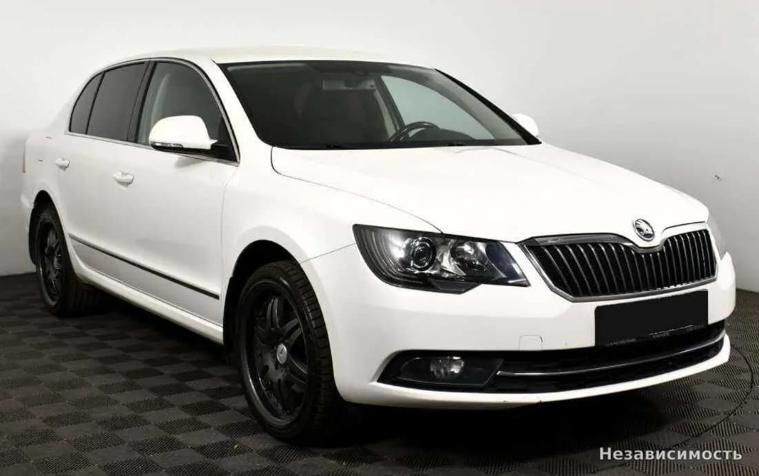 Skoda Superb 2015 с пробегом — фото 2