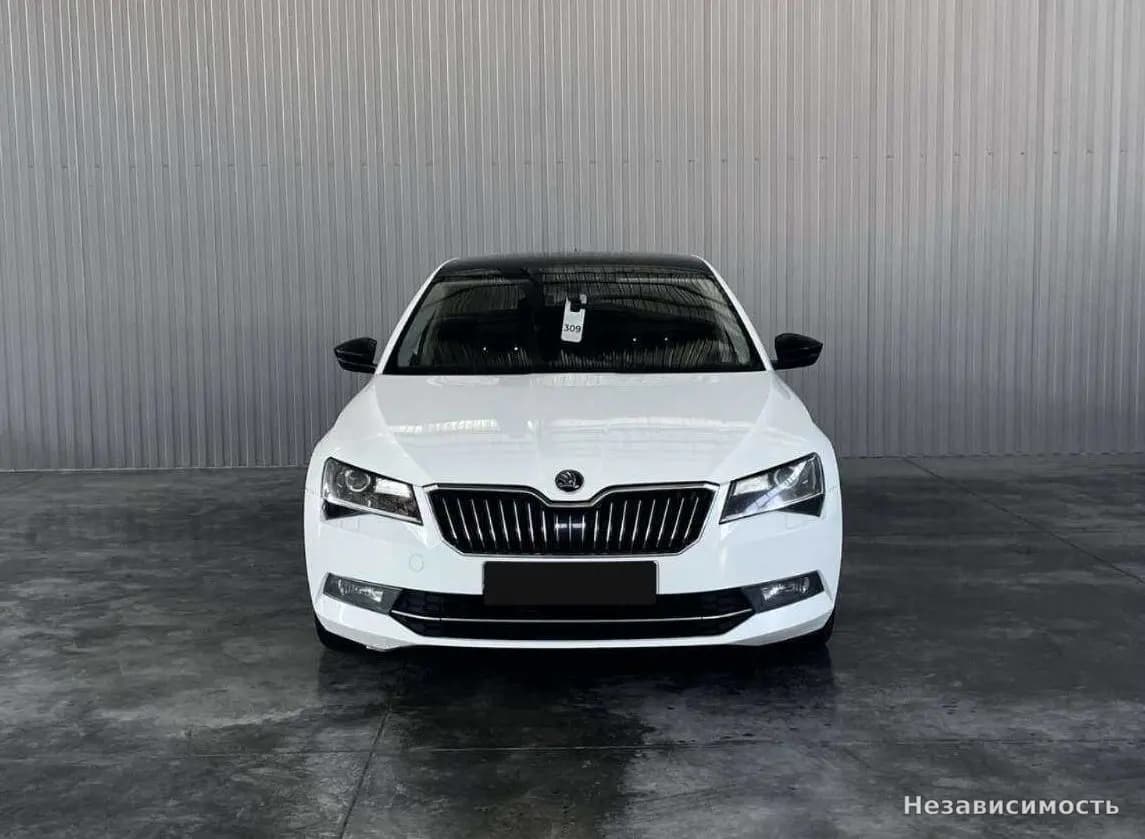 Skoda Superb 2015 с пробегом — фото 2