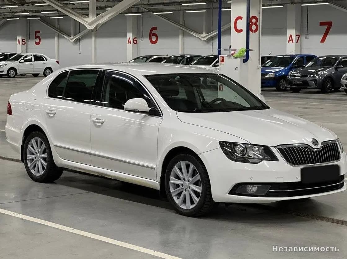 Skoda Superb 2014 с пробегом — фото 3