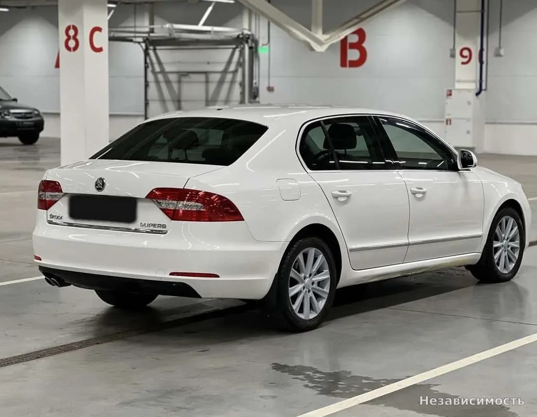 Skoda Superb 2014 с пробегом — фото 5