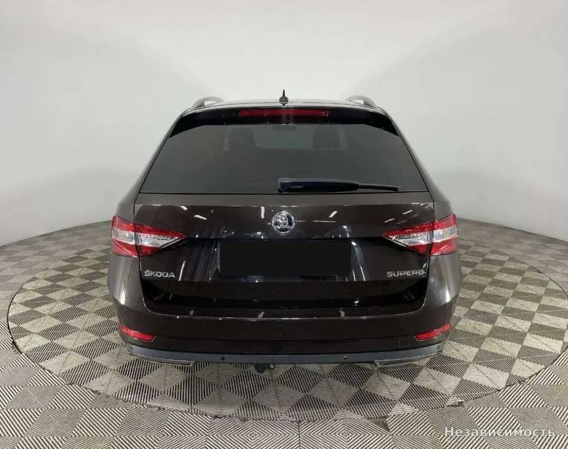 Skoda Superb 2016 с пробегом — фото 2