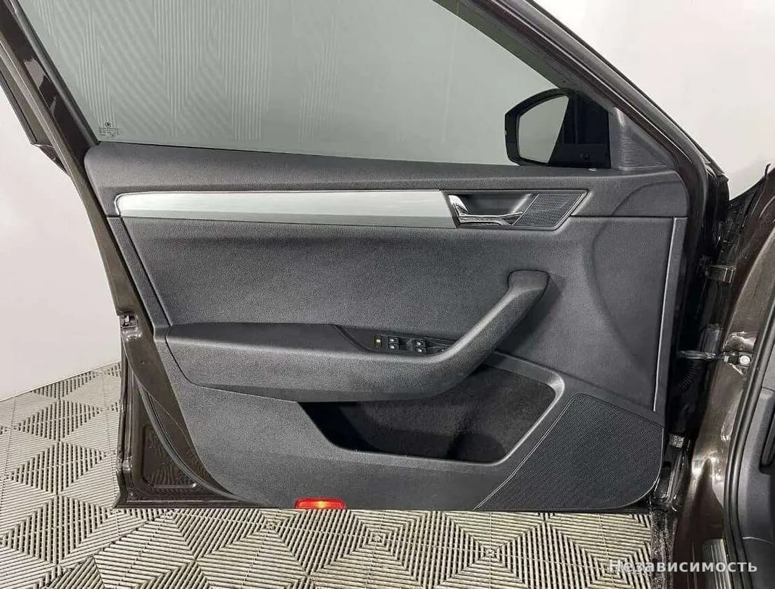 Skoda Superb 2016 с пробегом — фото 7