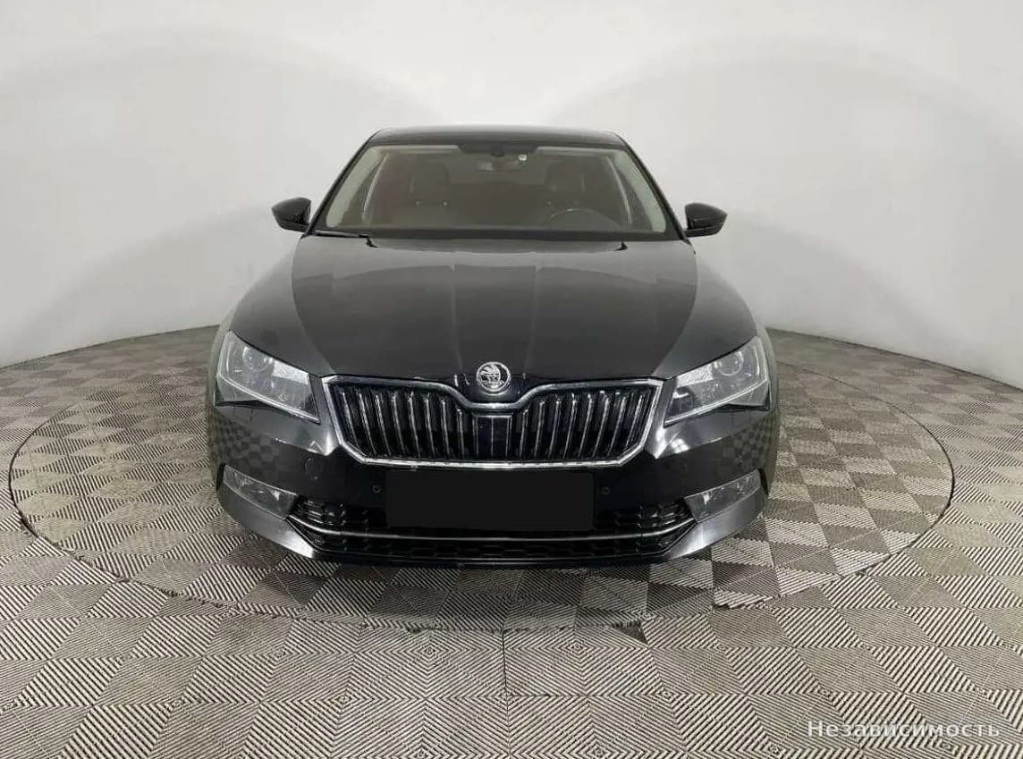 Skoda Superb 2018 с пробегом — фото 2