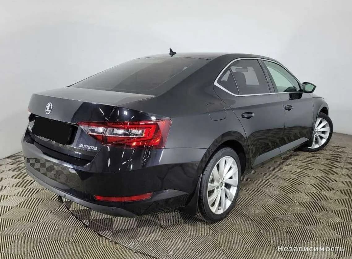 Skoda Superb 2016 с пробегом — фото 6