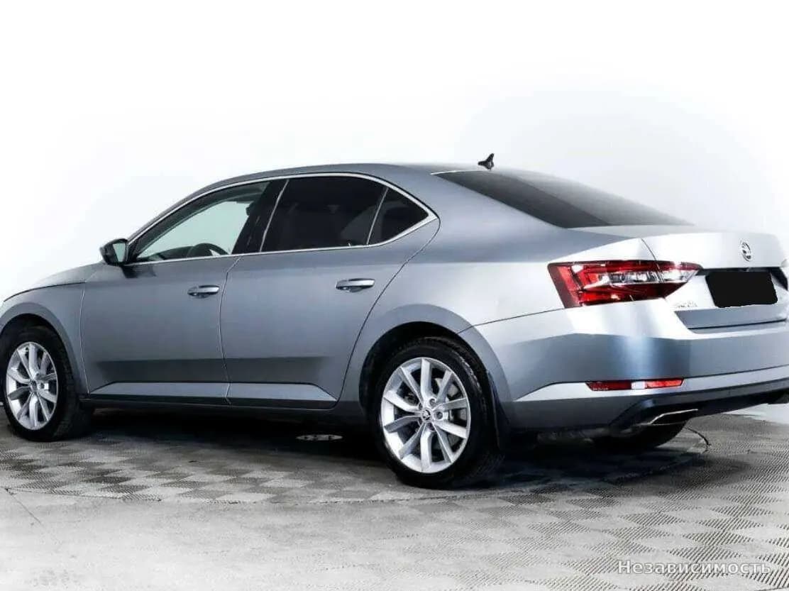 Skoda Superb 2019 с пробегом — фото 5